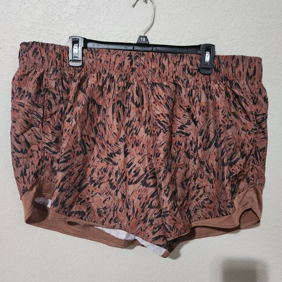 Athletic Works Womens Abstract Print Running Shorts Size Large Brown Black - Picture 1 of 14